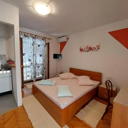 Flower App Apartment *